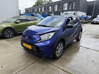 uszkodzony samochody osobowe Toyota Aygo X- 1.0 VVT-i MT PLay CAMERA-PDC 2025/9