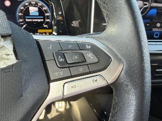 Volkswagen Golf 1.5 eHYBRID 50 EDITION -HUD-CAMERA-NAVI picture 28