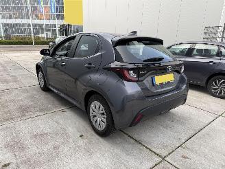 Toyota Yaris 1.5 HYBRID 141 PK-CAMERA-PDC-NAVI-CRUISE picture 4
