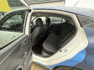 Hyundai I-10 1.0 Comfort 67 PK -AIRCO-PDC-CRUISE picture 9