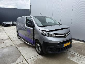 Schadeauto Toyota ProAce Extra Range Navigator 2020-edition-100 kW NAVI-PDC -ACTIERADIUS 424 KM 2021/9