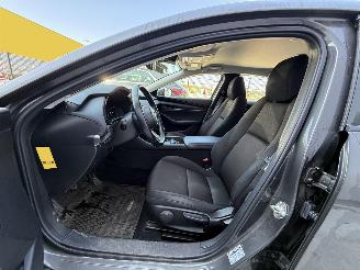 Mazda 3 2.0 e-Skyactive-X M HYBRID 180-CLIMA-PDC-NAVI-CRUISE picture 9