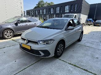 skadebil auto Volkswagen Polo 1.0 TSI Life Business NAVI - PDC - LED - CLIMA - ACC 2023/10