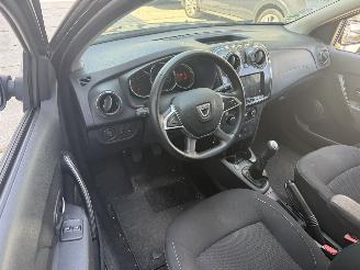 Dacia Logan 0.9 TCe LPG-G3 SL Royaal 90PK - NAVI - CAMERA picture 3