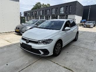 Vaurioauto  passenger cars Volkswagen Polo 1.0TSI LIFE 95PK - NAVI - CAMERA - LED 2024/8