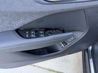 Audi Q3 1.5 e-hybrid S-Edition 272PK - MATRIX - 360 - KEYLESS picture 16