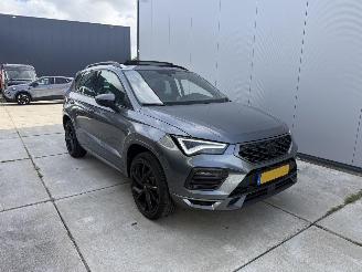 Schadeauto Seat Ateca 1.5 TSI FR Business Intense -AUTOMAAT-PANO-CAMERA 2023/12
