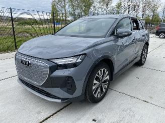 Audi Q4 35 e-TRON S-LINE 125 KW - 55 kWh -NAVI-LEDER-CAMERA picture 2