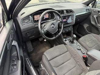 Volkswagen Tiguan 1.5 TSI ACT Highline Business R PANO - CAMERA - VIRTUAL picture 3