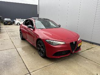 Alfa Romeo Giulia 2.0 T GME AWD VELOCE 4-PANO-CAMERA-LEDER-NAVI -206 KW picture 2