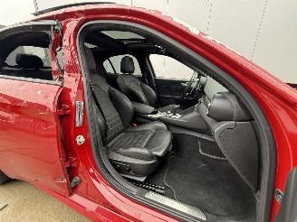 Alfa Romeo Giulia 2.0 T GME AWD VELOCE 4-PANO-CAMERA-LEDER-NAVI -206 KW picture 12