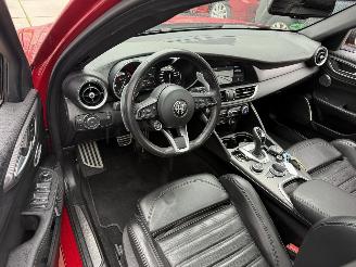 Alfa Romeo Giulia 2.0 T GME AWD VELOCE 4-PANO-CAMERA-LEDER-NAVI -206 KW picture 3