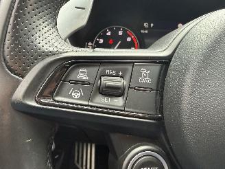 Alfa Romeo Giulia 2.0 T GME AWD VELOCE 4-PANO-CAMERA-LEDER-NAVI -206 KW picture 23