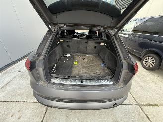 Audi E-tron 55Quatro 95 kWh 360 CAMERA-NAVI-LEDER-PANO-408 PK picture 10