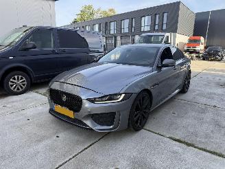 Damaged car Jaguar XE 2.0 250 R -Dynamic Black-AUTOMAAT-NAVI-LEDER-PDC-CAMERA 2022/2