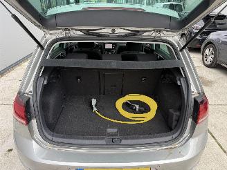 Volkswagen e-Golf 100 KW WARMTE POMP-NAVI-LED-CRUISE-136 PK picture 11