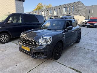 Schadeauto Mini Countryman 1.5 Cooper S E ALL4 Chili PLUG IN HYBRID -AUTOMAAT-PANO-LEDER-CAMERA 2019/11