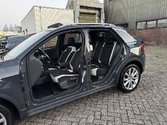 Volkswagen T-Roc 2.0 TDi 4Motion DSG Sport Pano Beats Virtual Cockpit picture 16