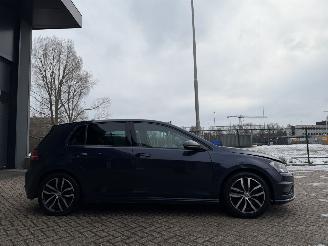 Volkswagen Golf 1.2 TSI R-Line 5Deurs Navi picture 7