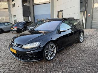krockskadad bil auto Volkswagen Golf 2.0 TSI 300Pk R 4Motion Pano 2014/5