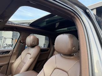 Porsche Cayenne 3.0 E-HYBRID 422Pk Pano Bose 360Camera Head-Up picture 13