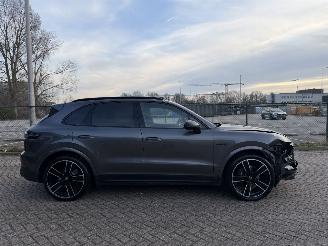 Porsche Cayenne 3.0 E-HYBRID 422Pk Pano Bose 360Camera Head-Up picture 5