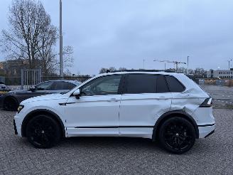 Volkswagen Tiguan 2.0 TSI 4Motion DSG R-Line Pano Virtual Cockpit Dynaudio picture 3