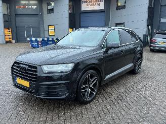 Vaurioauto  passenger cars Audi Q7 3.0 TDI Quattro 7Persoons S-Line Pano Head-Up Softclose 2015/6