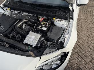 Mercedes A-klasse A200 AMG Pakket NAP Nederlandse Auto Sfeerverlichting picture 16
