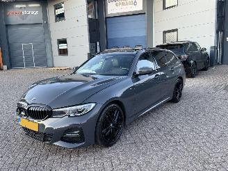 skadebil auto BMW 3-serie 330i Xdrive M-Pakket High Executive Harman Kardon Pano Sfeerverlichting Head-Up 2020/3