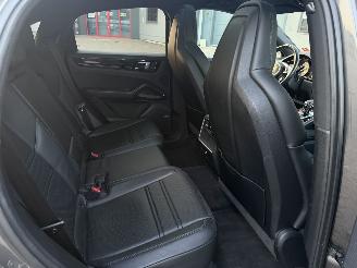 Porsche Cayenne 3.0 E-Hybrid NAP Nederlandse Auto Glasdak Bose 360Camera picture 19