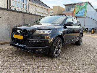 Vaurioauto  passenger cars Audi Q7 3.0 TDI Quattro 7Persoons S-Line Pano Bose 2011/4