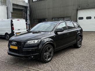 Vaurioauto  passenger cars Audi Q7 3.0 TDI Quattro 7Persoons S-Line Pano Bose 2011/4