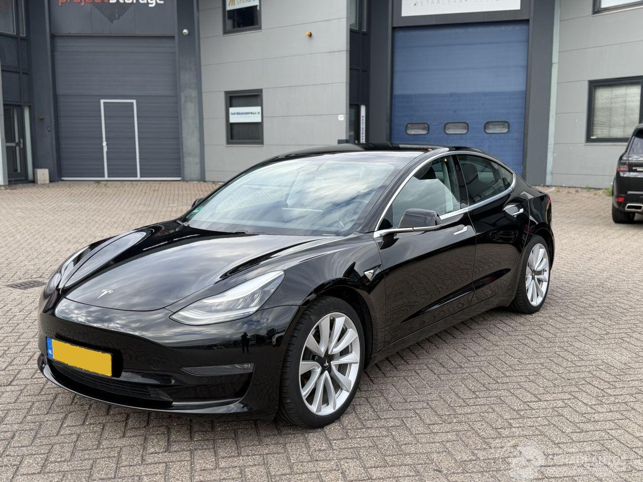 Tesla Model 3 Long Range Dual Motor 75Kwh NAP Nederlandse Auto