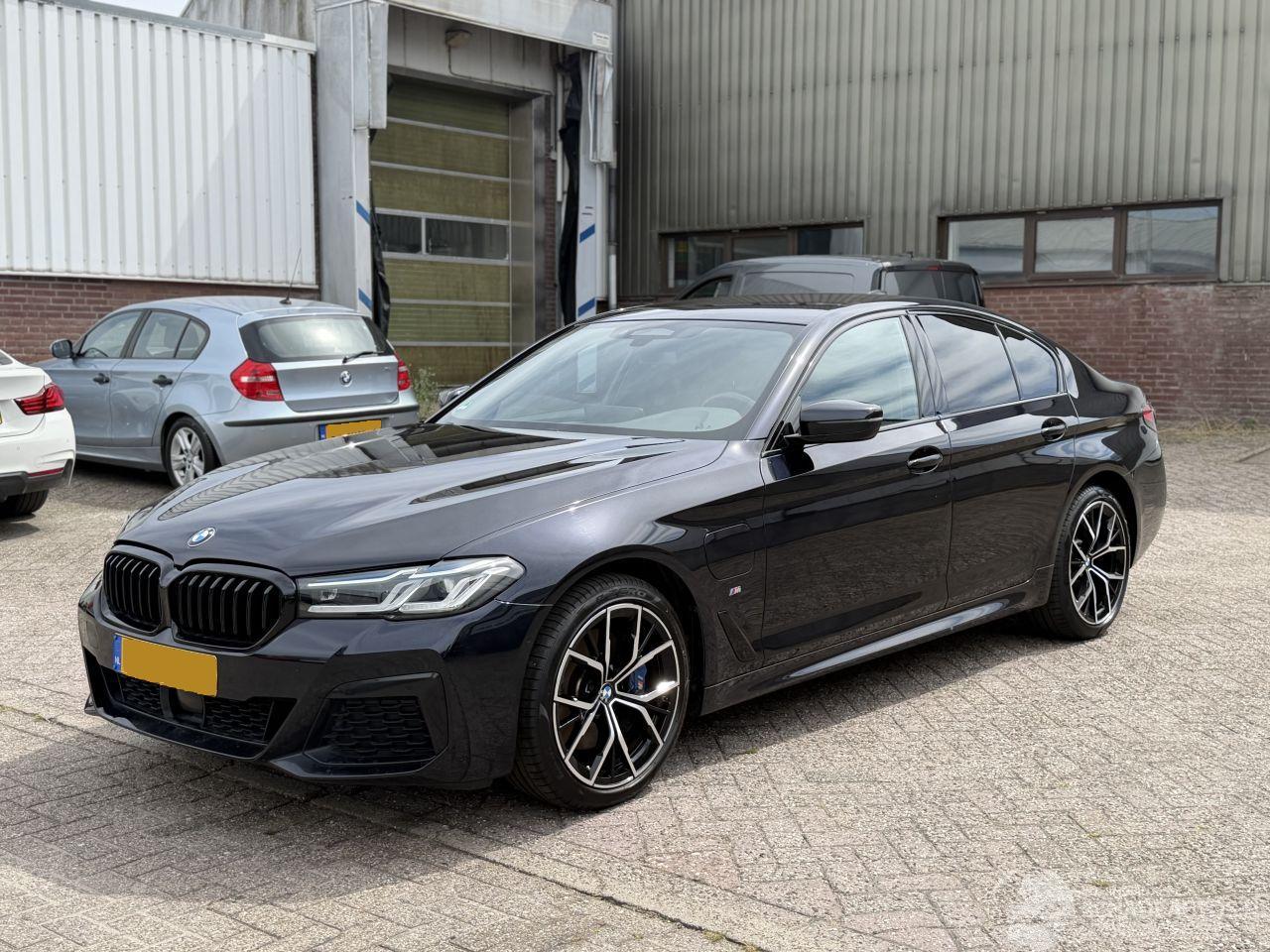 BMW 5-serie 520e M-Pakket NAP Nederlandse Auto