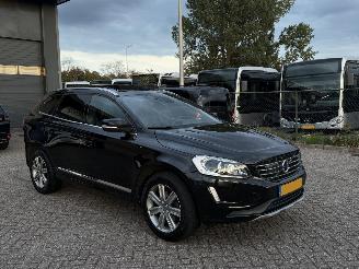 Schadeauto Volvo Xc-60 2.0 T5 FWD Polar+ Pano Harman Kardon 2017/4