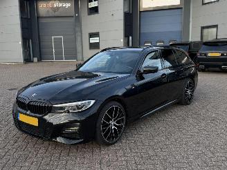 Schadeauto BMW 3-serie 320i 184Pk  M-Pakket Sfeerverlichting 2021/6