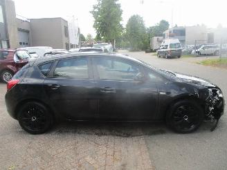 Opel Astra 1.4 BUSINESS EDITION AIRCO NAVI picture 5