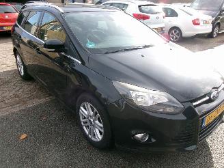 Ford Focus TITANIUM CLIMA NAVI picture 4