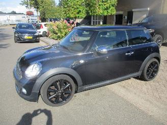 skadebil auto Mini One 1.6 ONE PEPPER CLIMA 2013/10