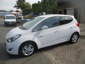 damaged passenger cars Hyundai Ix20 VISION AIRCO 2012/1