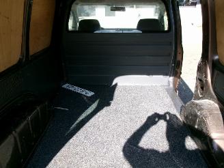 Volkswagen Caddy 1.6 TDI picture 13