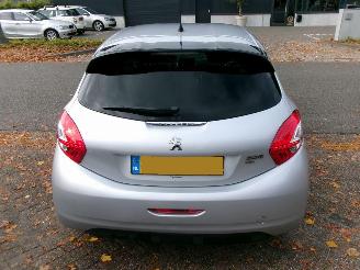 Peugeot 208 1.2 e-VTI STYLE AUTOMAAT 5 DEURS picture 8