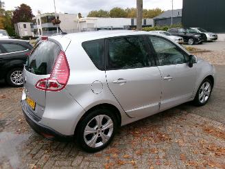 Renault Scenic 1.4 TCE BOSE CLIMA NAVI GEEN SCHADE picture 6