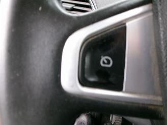 Renault Scenic 1.4 TCE BOSE CLIMA NAVI GEEN SCHADE picture 17