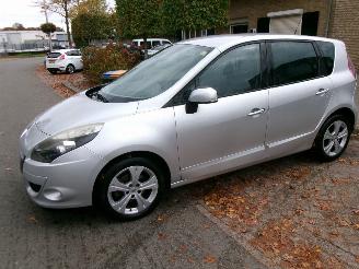  Renault Scenic 1.4 TCE BOSE CLIMA NAVI GEEN SCHADE 2011/10