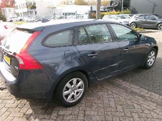 Volvo V-60 1.6 T3 KINETIC 112.656 KM CLIMA NAVI AUT picture 9