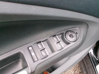 Ford Grand C-Max 1.6 I TITANIUM picture 16