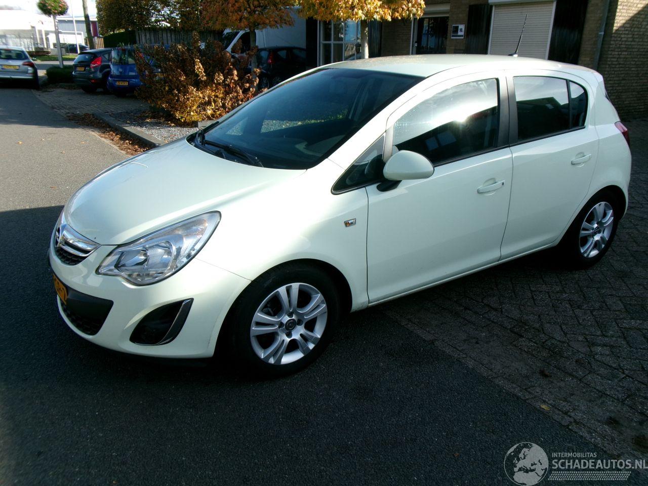 Opel Corsa 1.3 CDTI EDITION AIRCO NAVI 5 DEURS