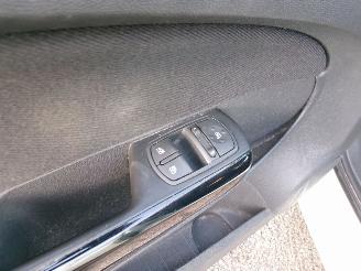 Opel Corsa 1.3 CDTI EDITION AIRCO NAVI 5 DEURS picture 10